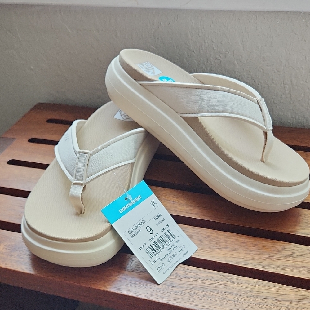 Reef Cushion Bondi Platform Flip Flop Thong Sandals